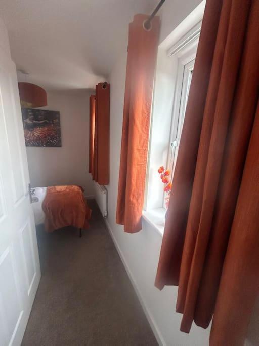 A Getaway - 3 Bedroom With Hot Tub Swansea