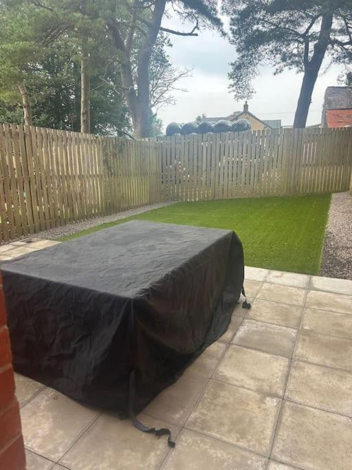 A Getaway - 3 Bedroom With Hot Tub Holiday home *